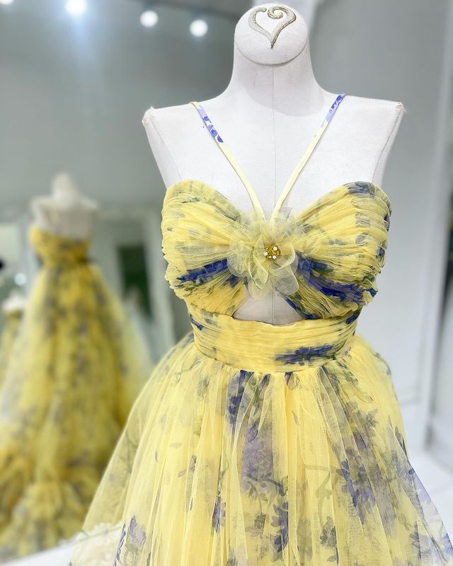 Dressime A Line Halter Print Keyhole Ruffle Tiered Long Prom Dress dressime