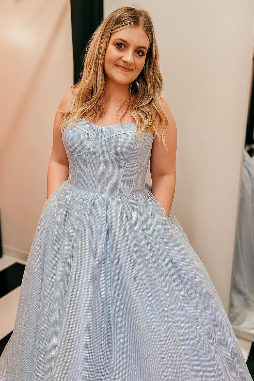 dressimeA Line Spaghetti Straps Tulle Long Prom Dresses