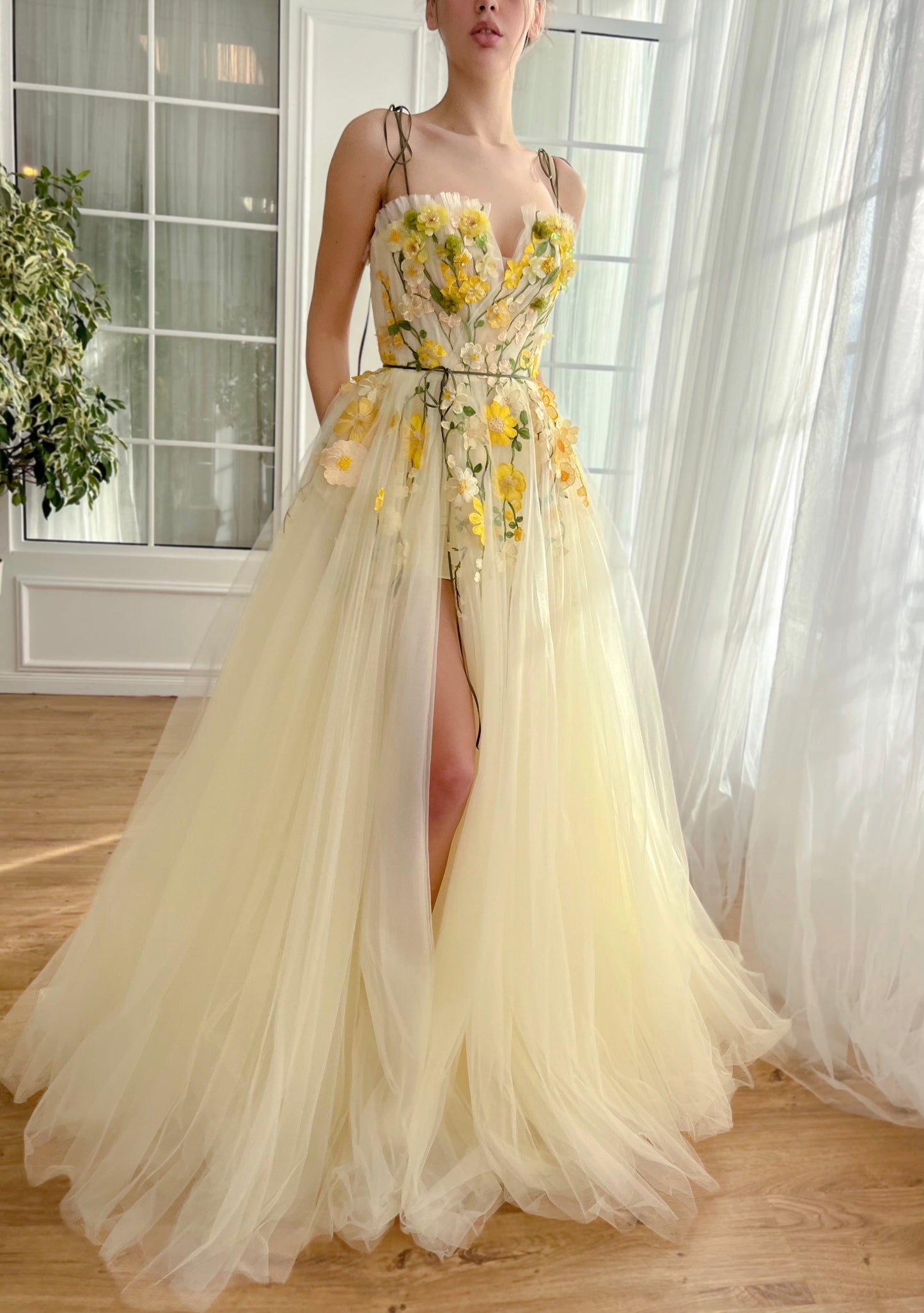 Dressime A Line Spaghetti Straps Tulle Slit Long Party Dress With 3D Flowers dressime