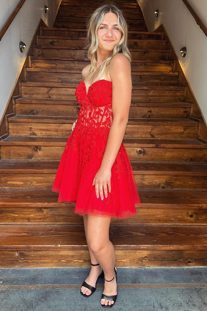 dressimeA-Line Strapless Tulle Short Homecoming Dresses with Appliques
