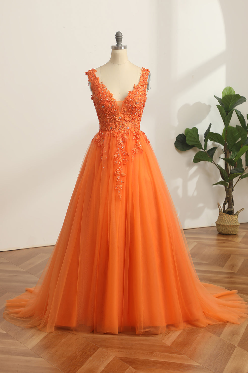 dressimeA Line Tulle V Neck Long Prom Dresses With Appliques