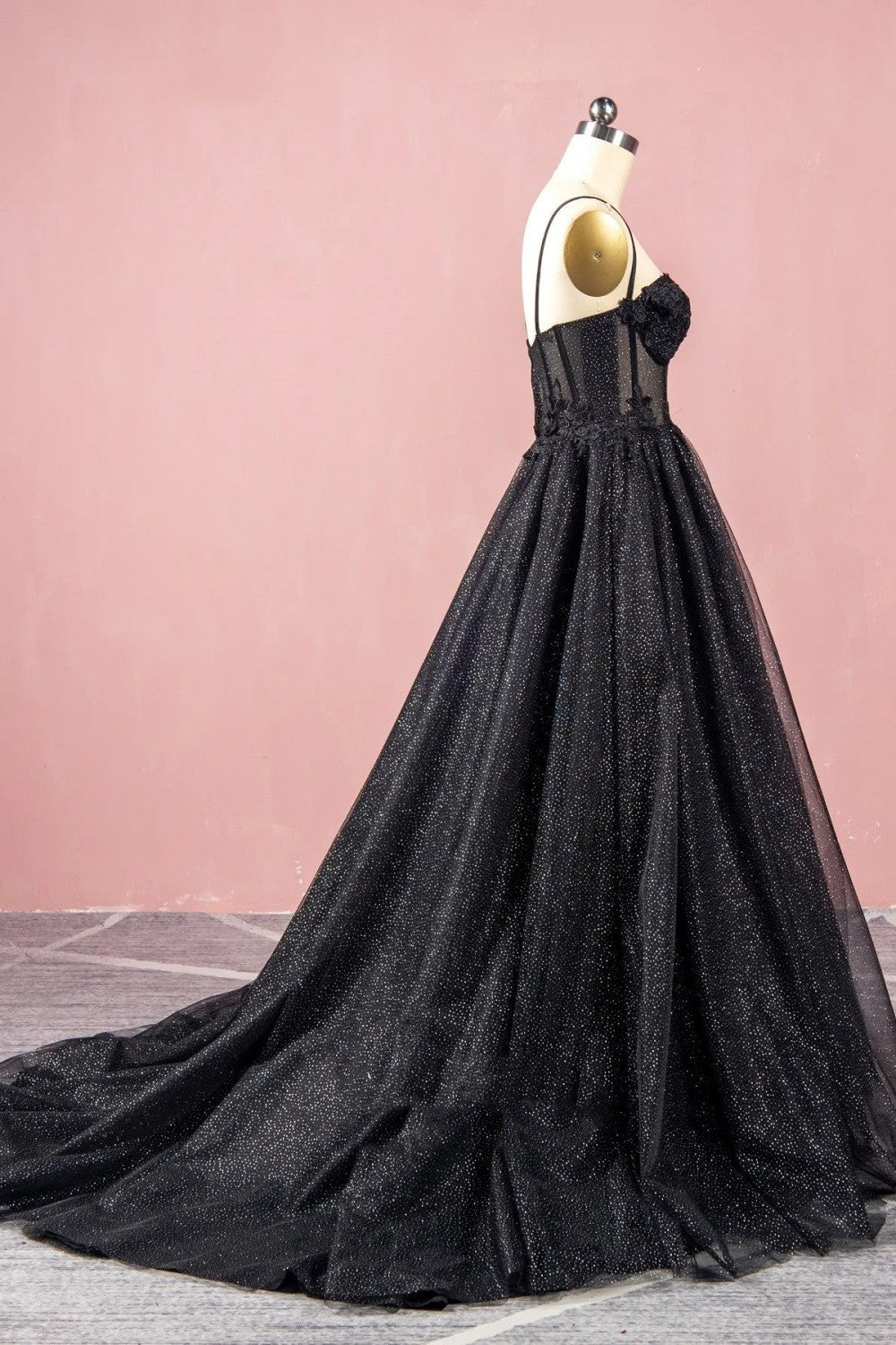 dressimeBlack A Line Sweetheart Lace Aqppliques Tulle Prom Dresses Slit