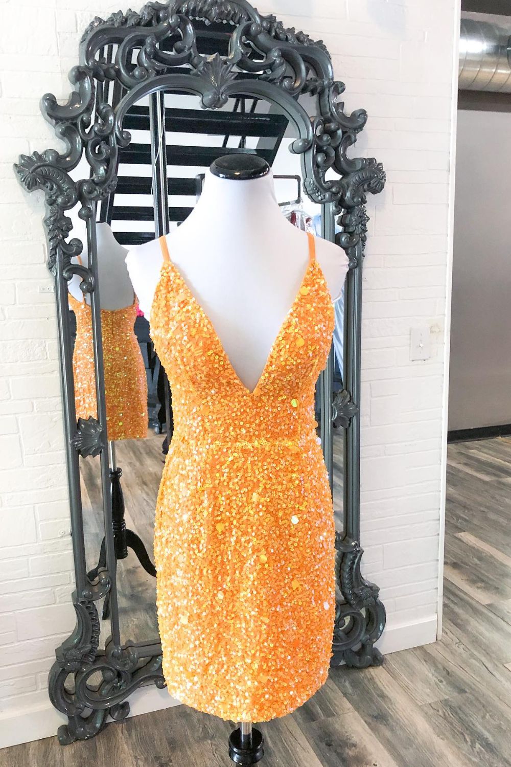 Dressime Bodycon Spaghetti Straps Sequin Short Homecoming Dress dressime Dressime Bodycon Spaghetti Straps Sequin Short Homecoming Dress dressime