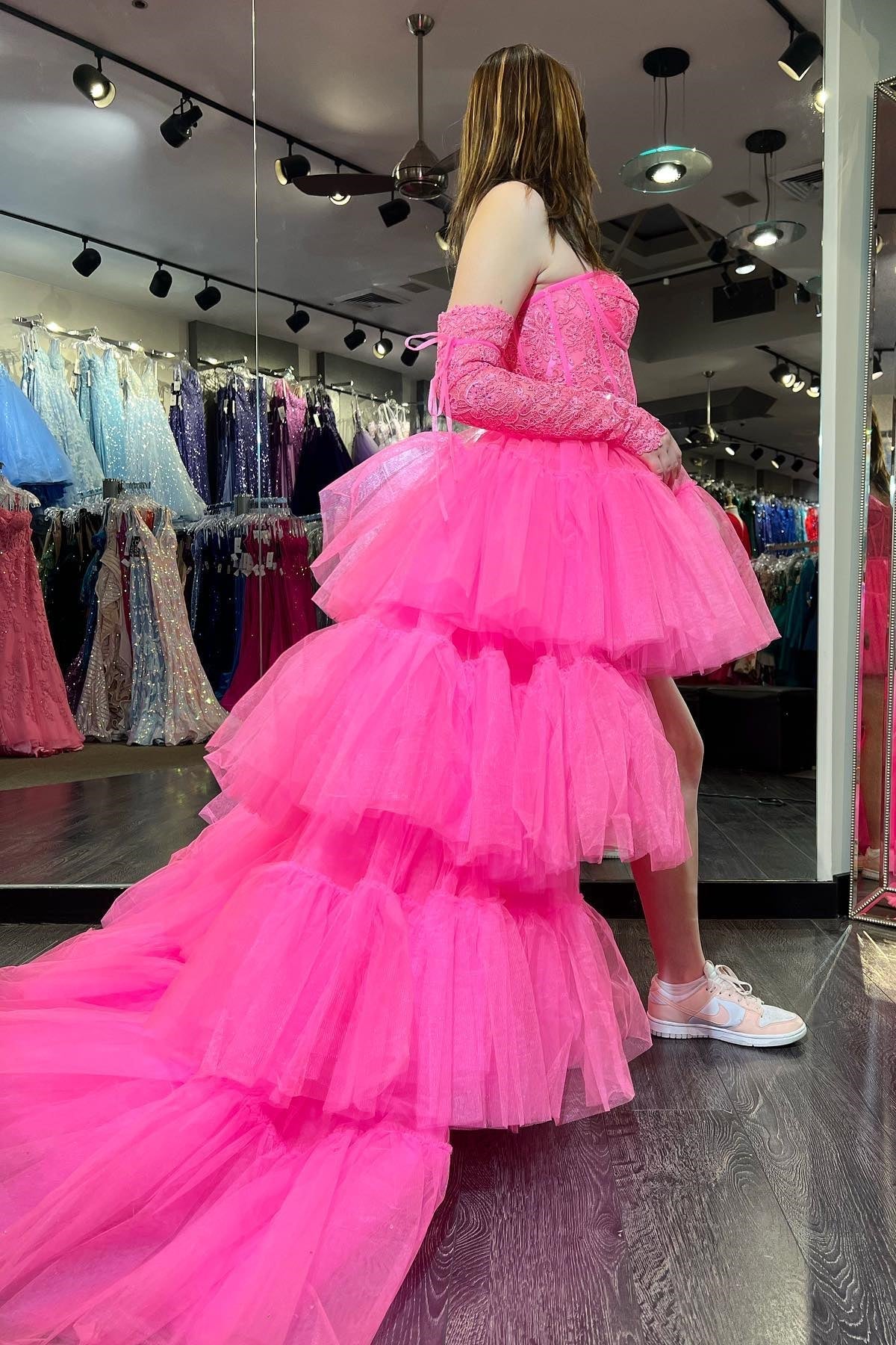 dressimeCharming A-line Sweetheart Tulle High Low Appliques Tiered Prom Dresses