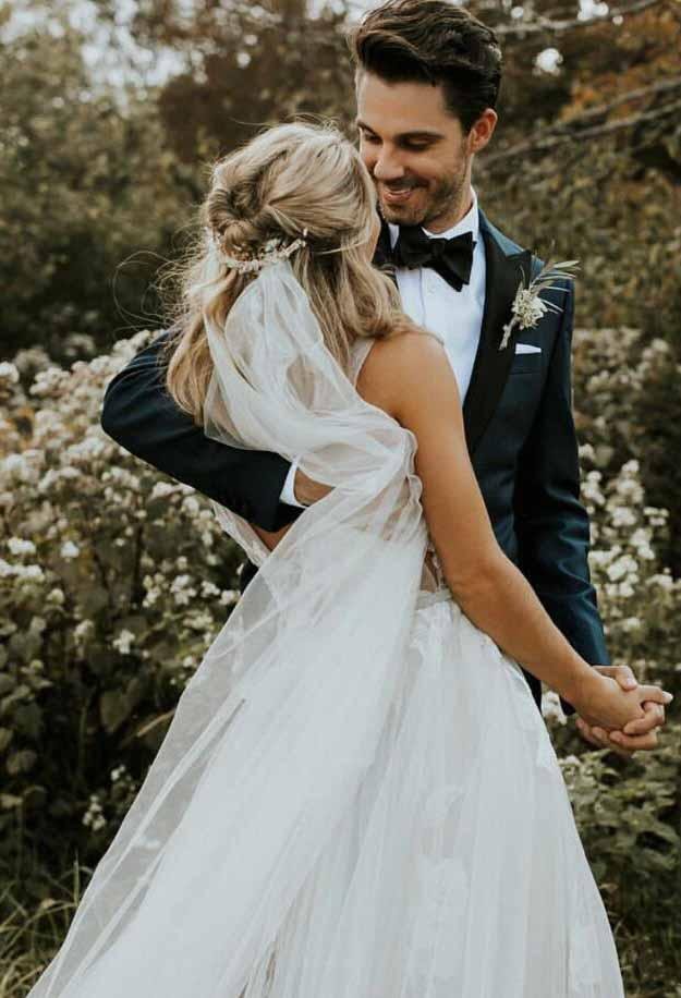 dressimeDressime A Line V Neck Straps Beach Wedding Dresses with Appliques
