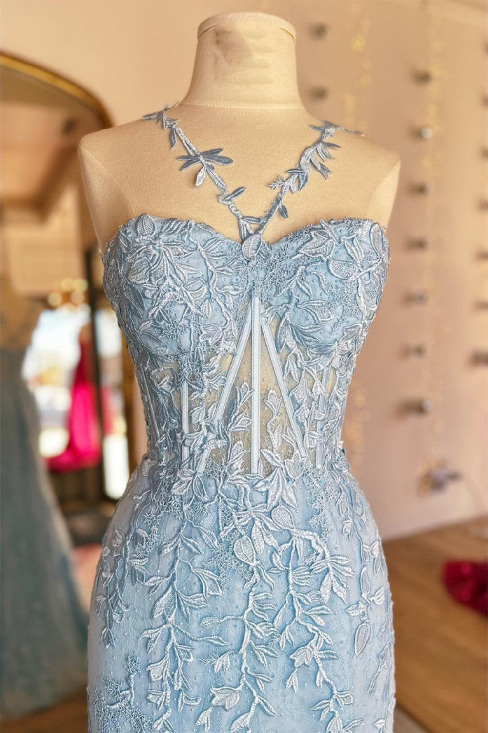 dressimeHot Mermaid Halter Lace Prom Dresses With Appliques