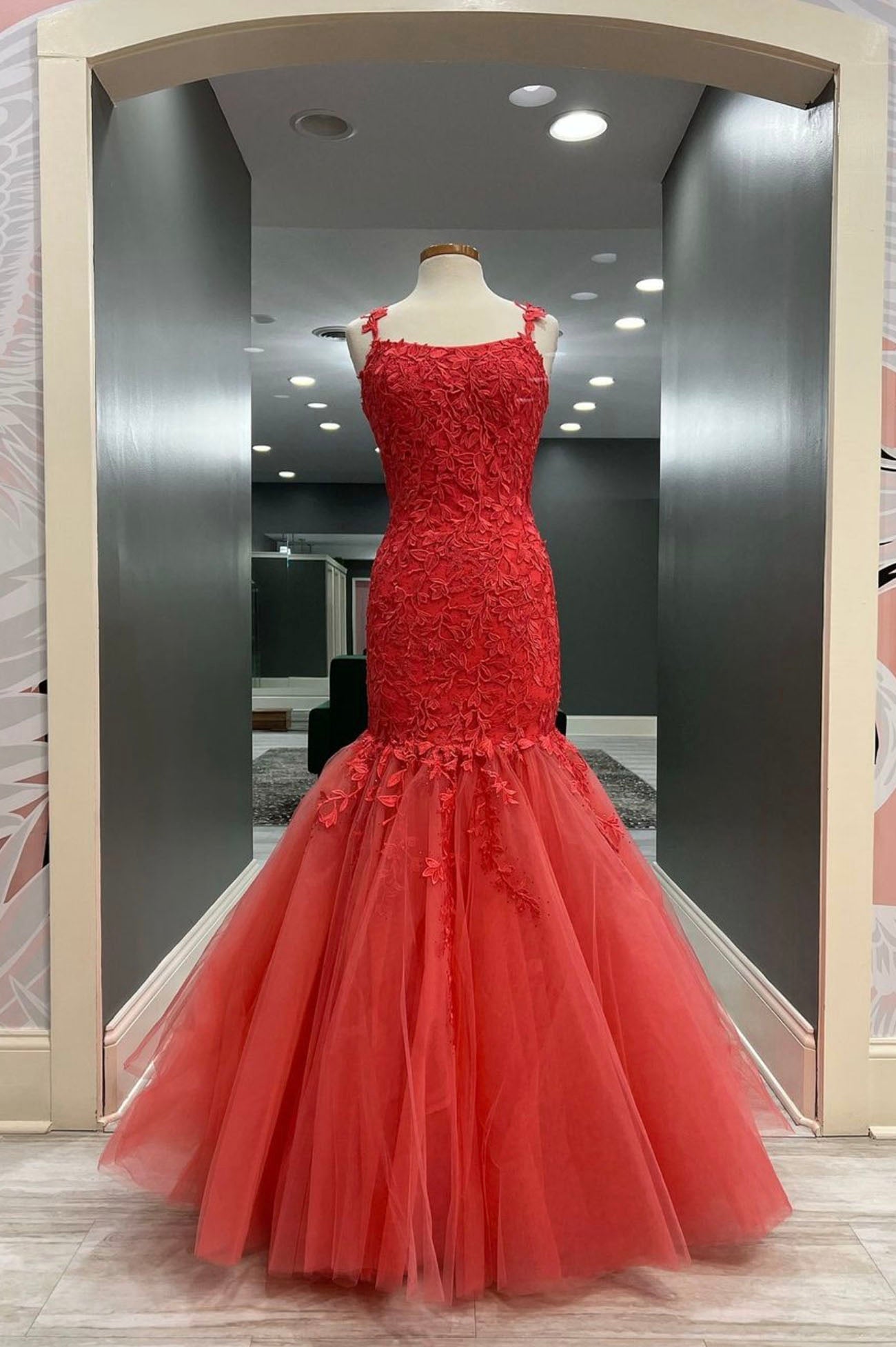 dressimeMermaid Spaghetti Straps Tulle Prom Dresses With Applique