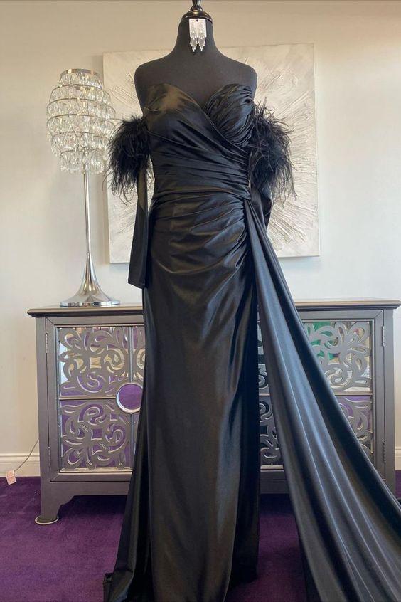 dressimeMermaid Sweetheart Pleated Long Sleeves Prom Dresses with Slit Feather