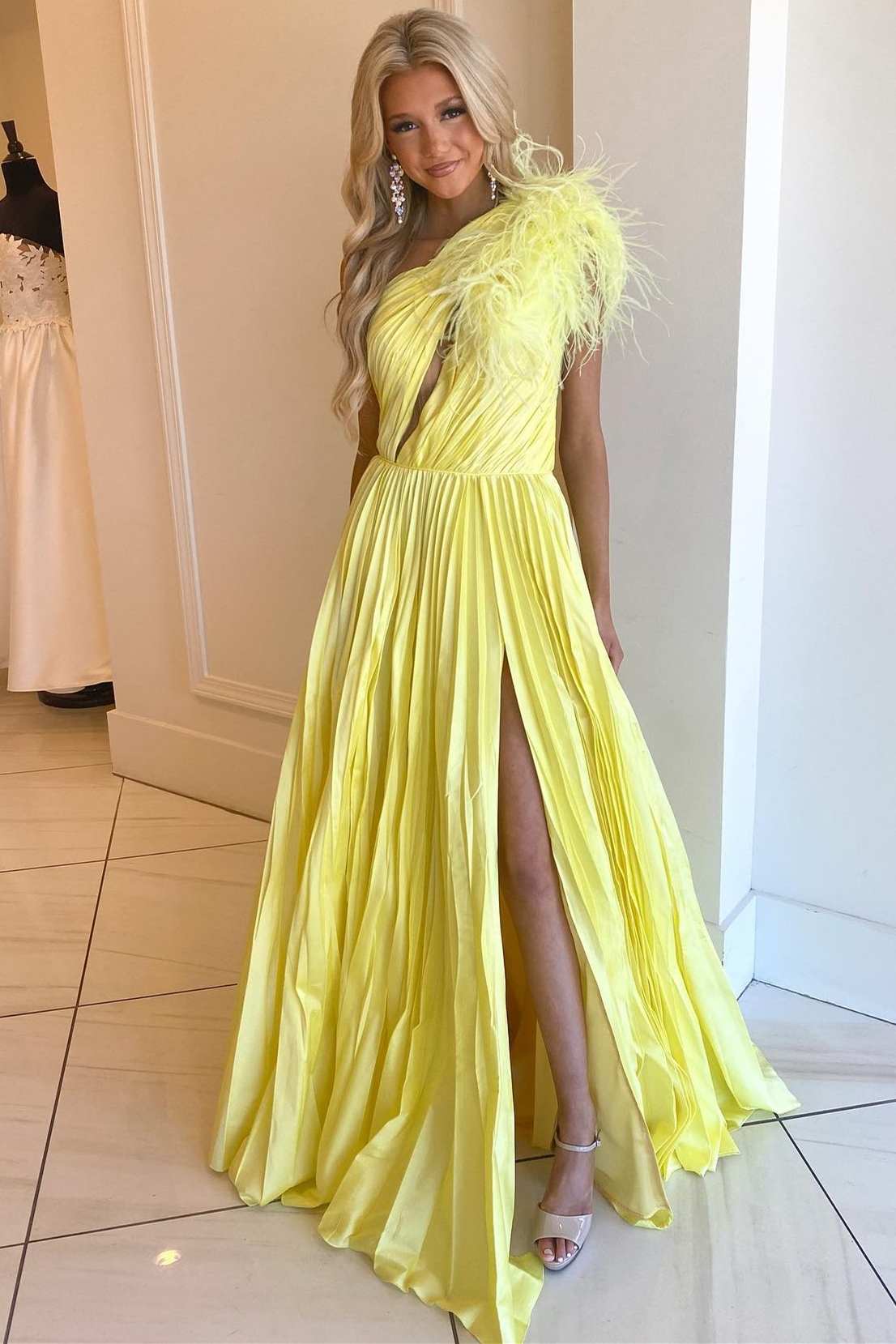 dressimeDressime One-Shoulder Neon Keyhole Feathers A-Line Prom Dress