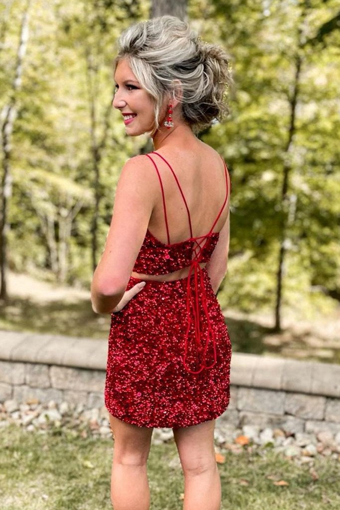 dressimeSequins Two Pieces Homecoming Dresses V-Neck Knee-Length Cocktail Dresses