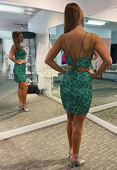 dressimeSequins Two Pieces Homecoming Dresses V-Neck Knee-Length Cocktail Dresses