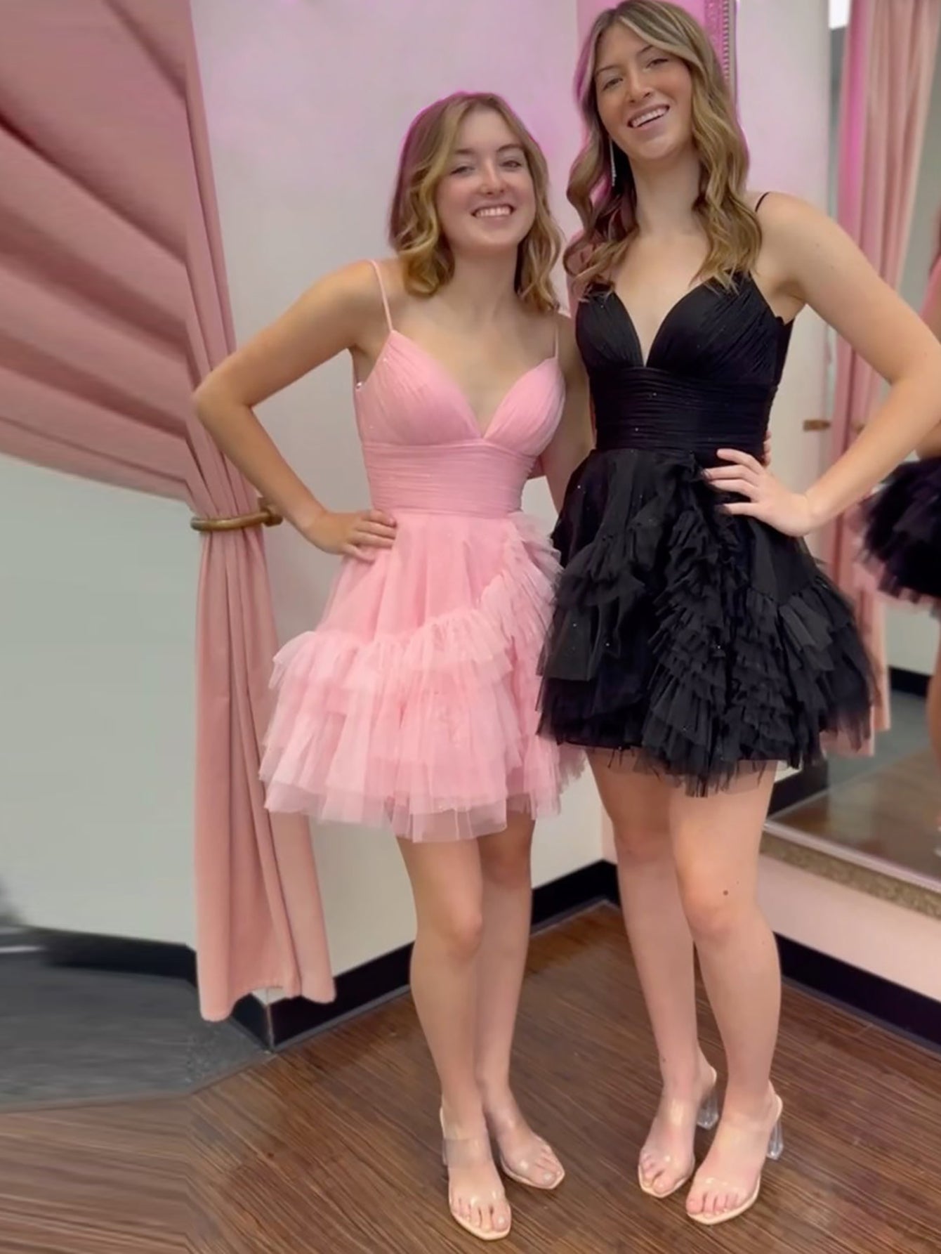 dressimeSimple A-Line Homecoming Dress V Neck Tulle