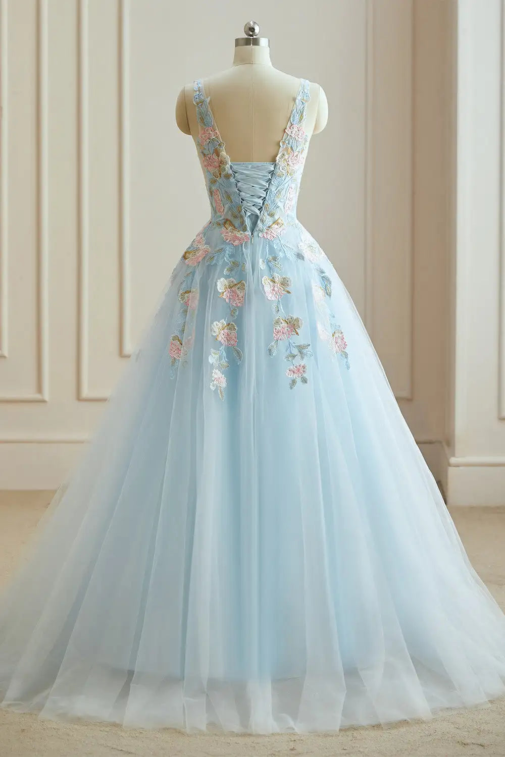 Dressime Vintage A Line V Neck Tulle Long Evening Dress With Appliques
