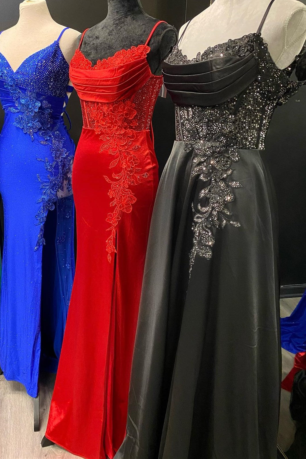 Dressime Mermaid Spaghetti Strap Appliques Long Prom Dress with Slit dressime