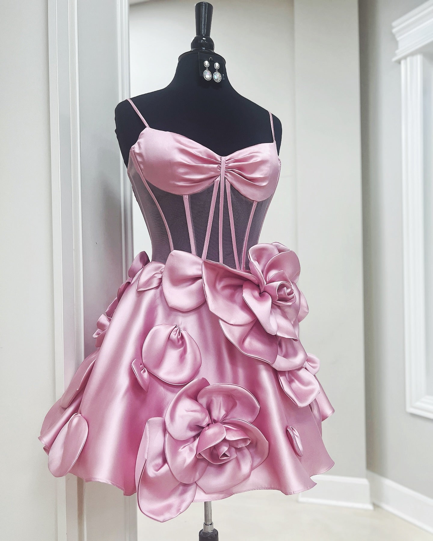 Dressime A Line Spaghetti Straps Sattin Short/Mini Homecoming Dress With 3D Flowers