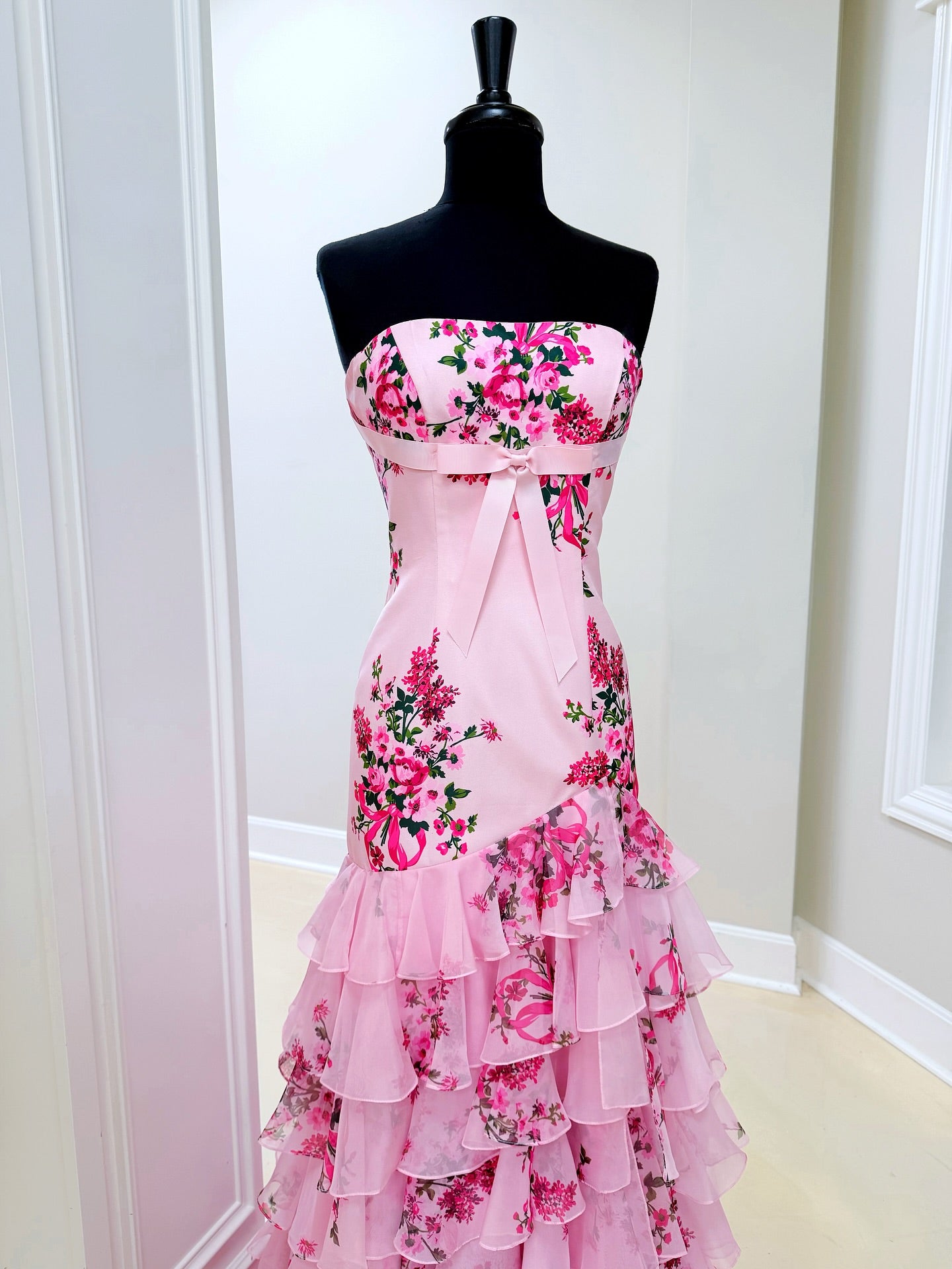 Dressime Stylish Mermaid Strapless Printed Chiffon Ruffle Long Prom Dress With Bow