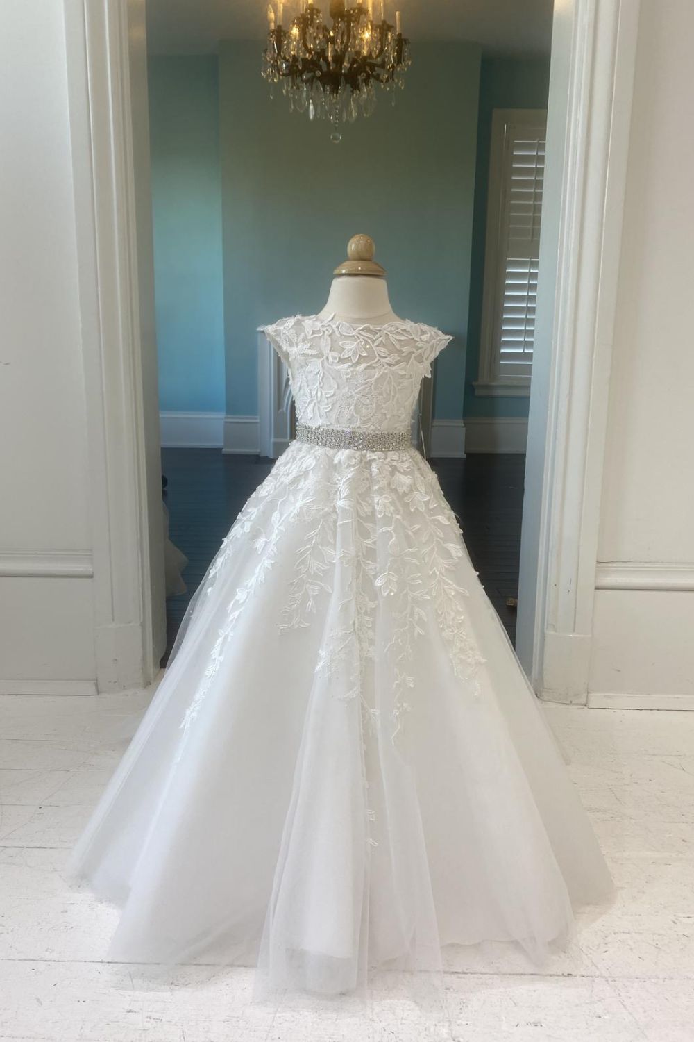 Dressime A-Line Scoop Neck Tulle Girl Pageant Dress with Applique dressime