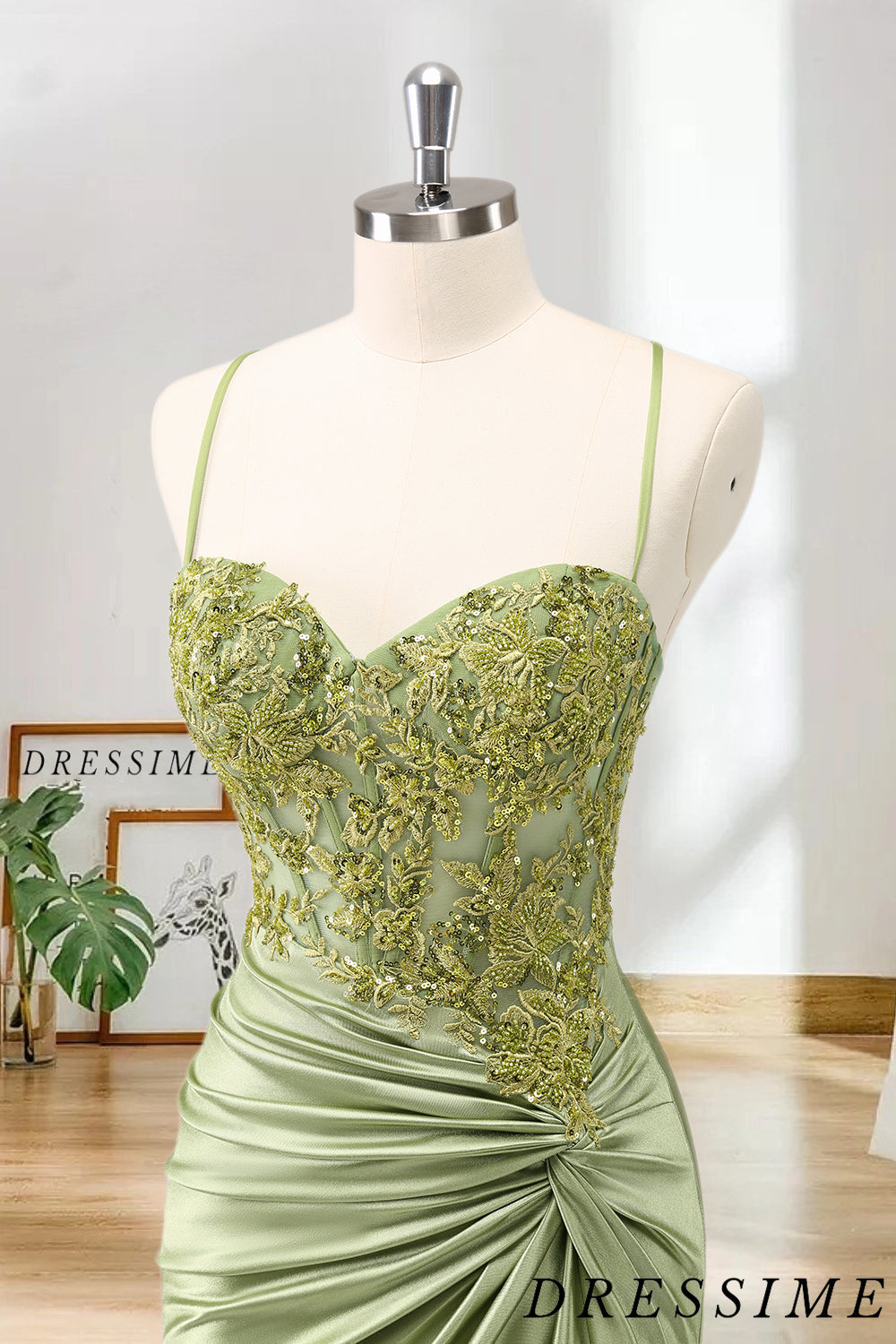 Dressime Bodycon Spaghetti Straps Satin Pleated Corset Short/Mini Homecoming Dress With Appliques dressime