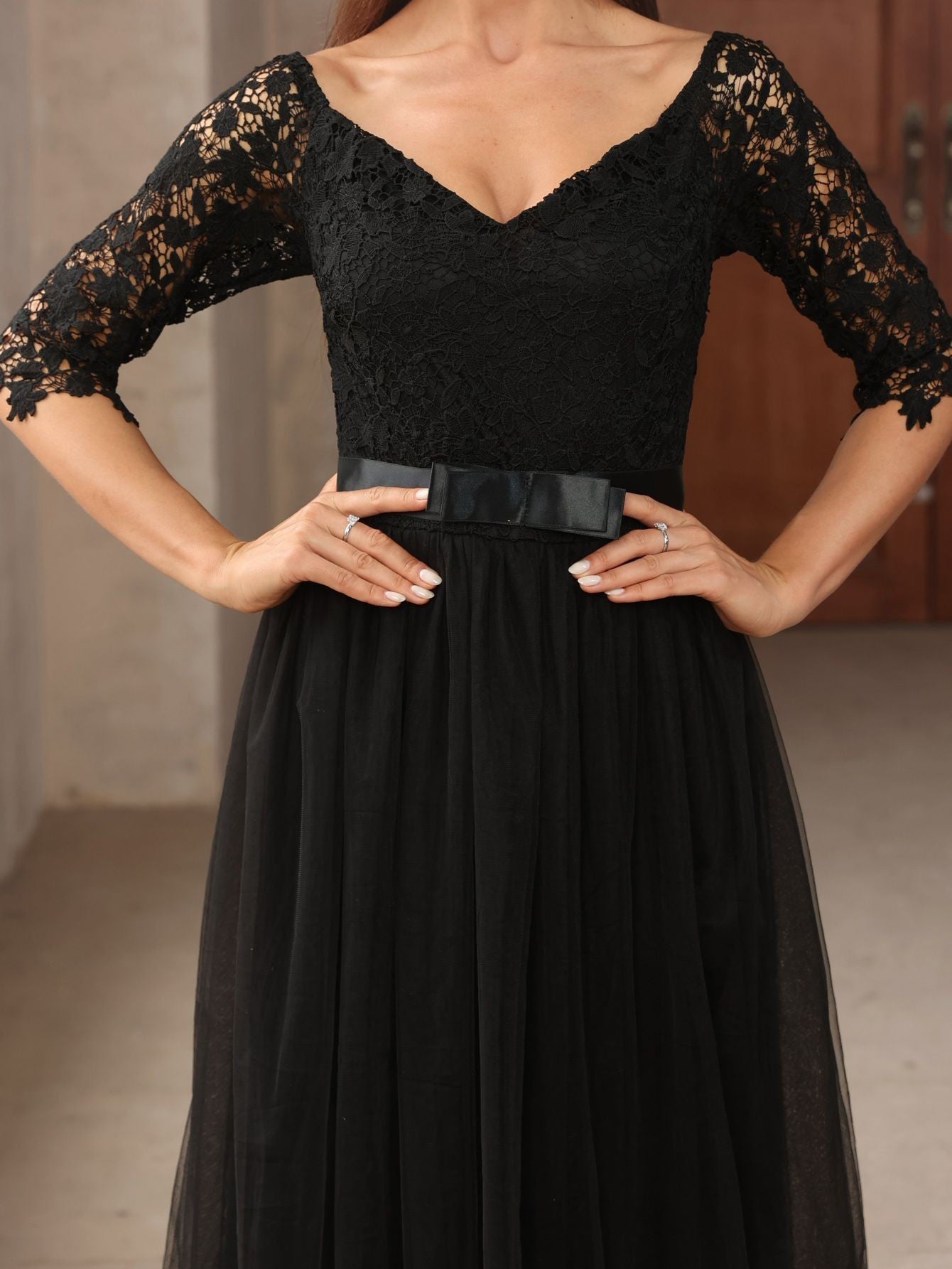 Dressime Stylish A Line V Neck Tulle Lace Half Sleeves Long Formal Dress With Belt