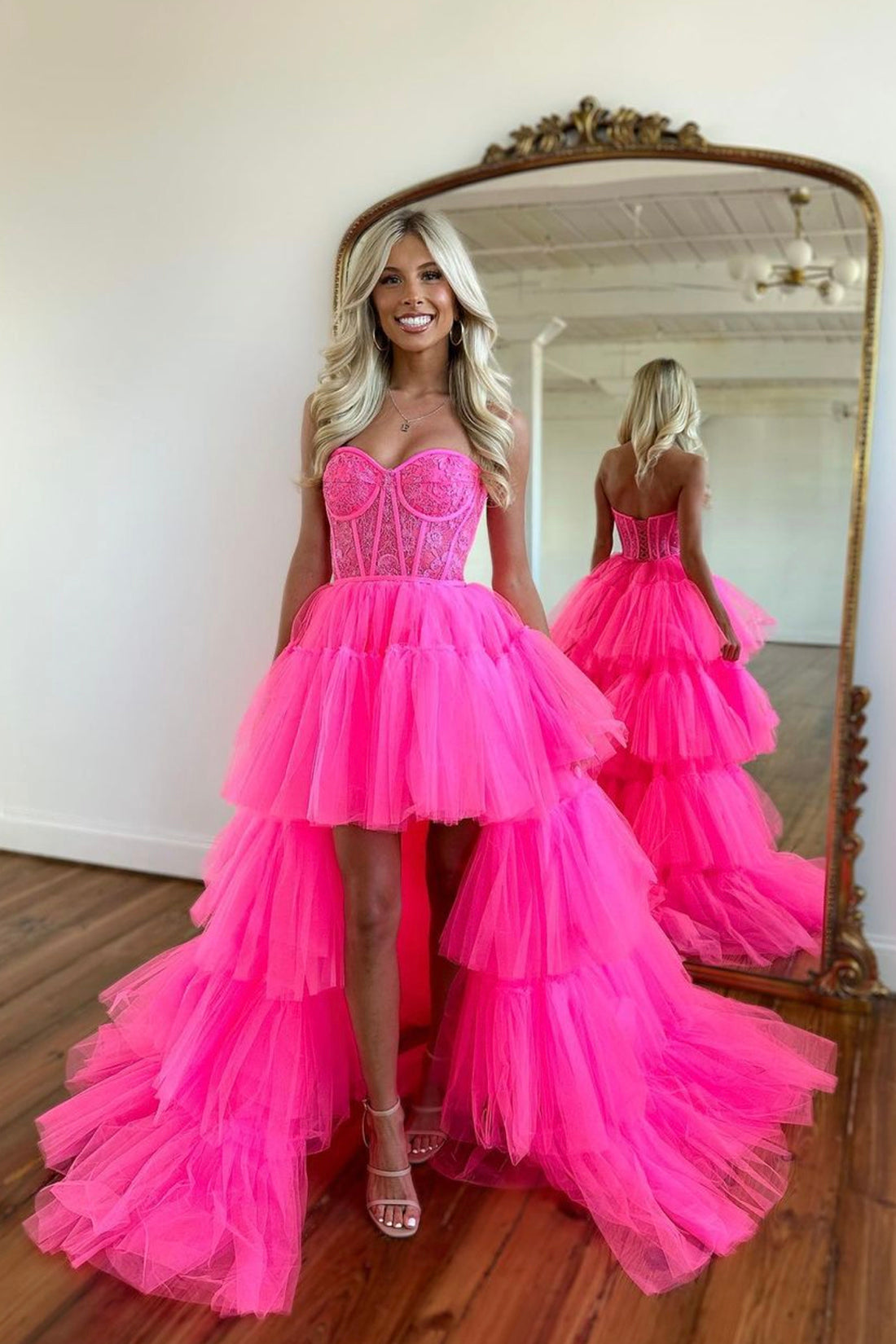 dressimeCharming A-line Sweetheart Tulle High Low Appliques Tiered Prom Dresses 