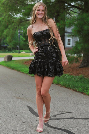 dressimeCute Sequin Tiered Appliques Strapless Homecoming Dress 